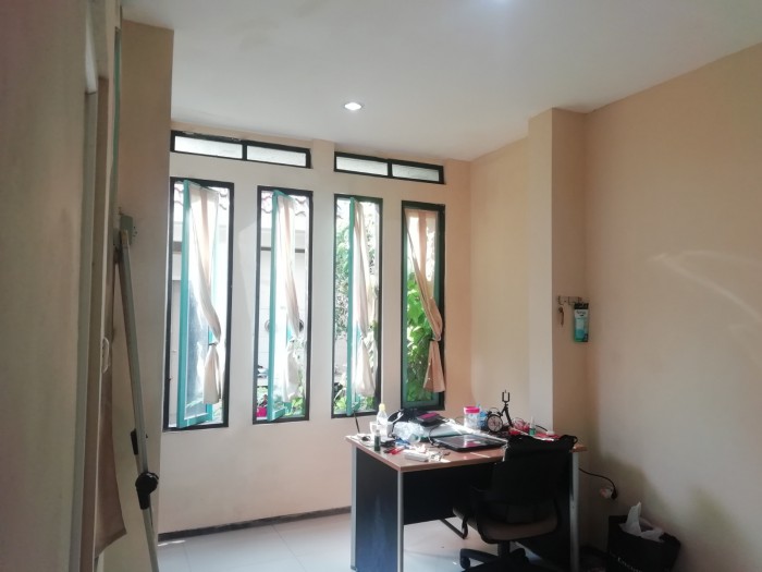 Rumah Kost Aktif Fully Furnished Dijual di Taman Sentosa Cikarang